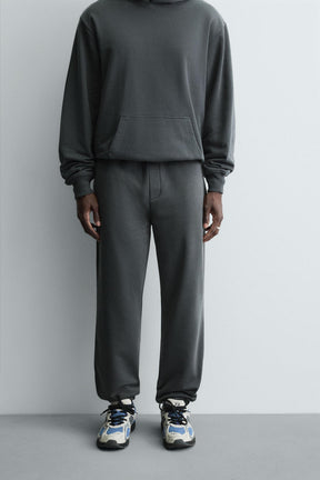 Relaxed Jogger Pants