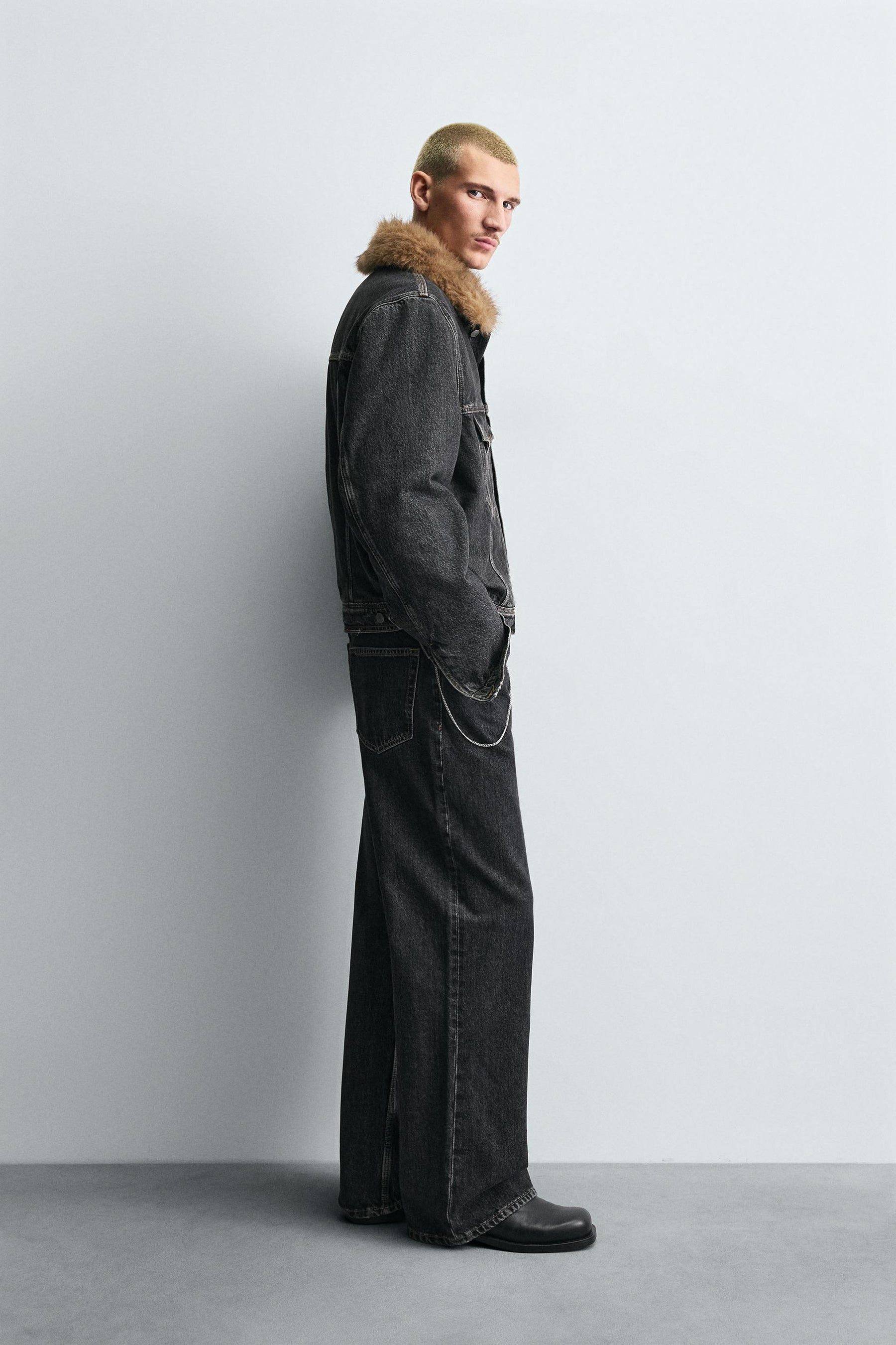 DENIM JACKET WITH FAUX FUR COLLAR - Image 4