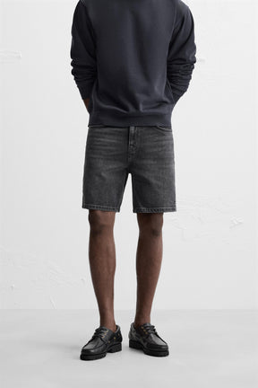 REGULAR FIT DENIM BERMUDA SHORTS - Image 2