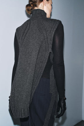 WOOL BLEND GILET WITH VENTS - Image 3