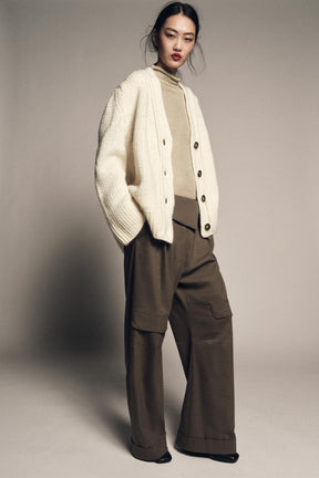 100% WOOL V-NECK CARDIGAN - Image 5