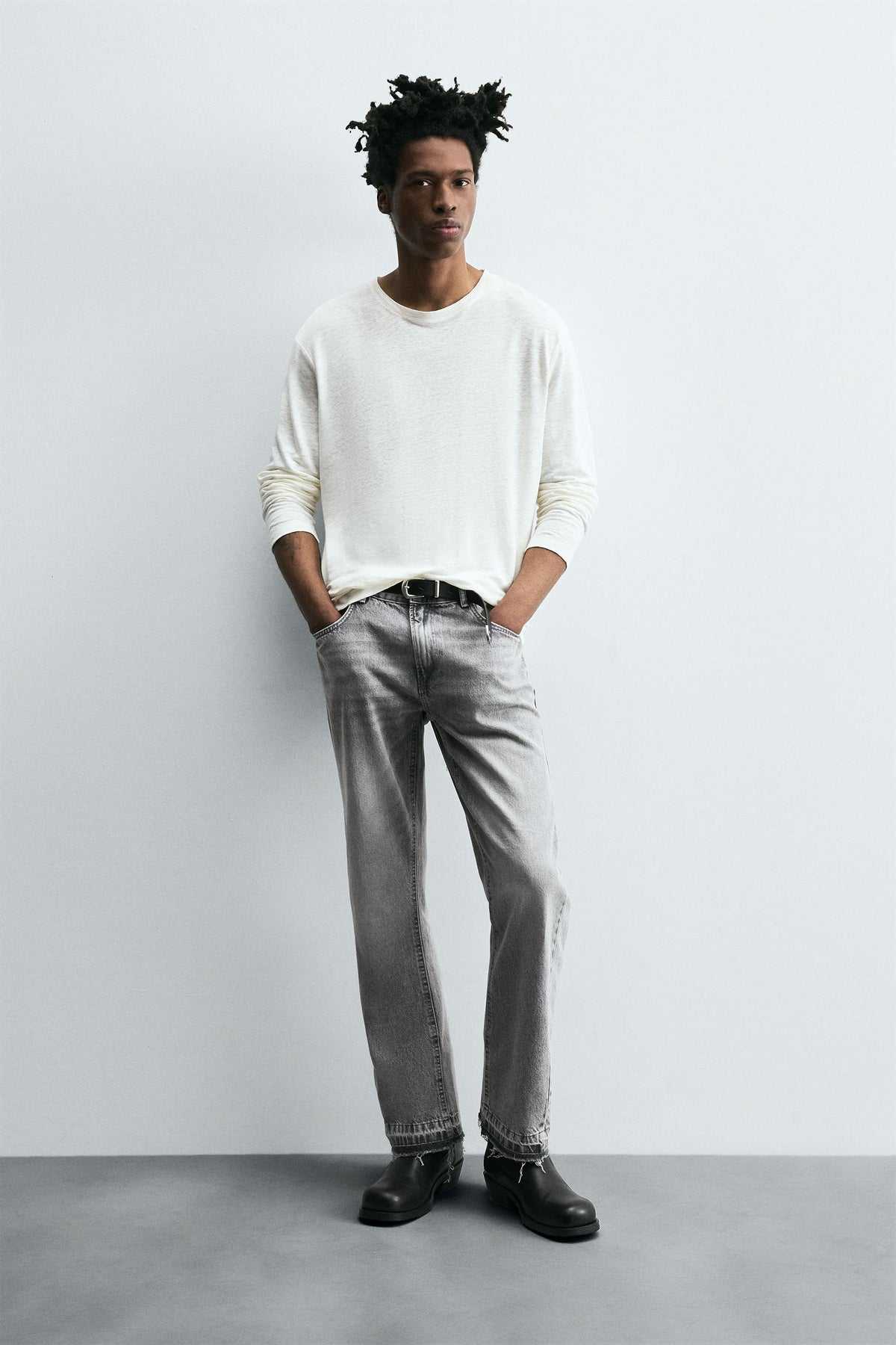 FLARE FIT JEANS - Image 1