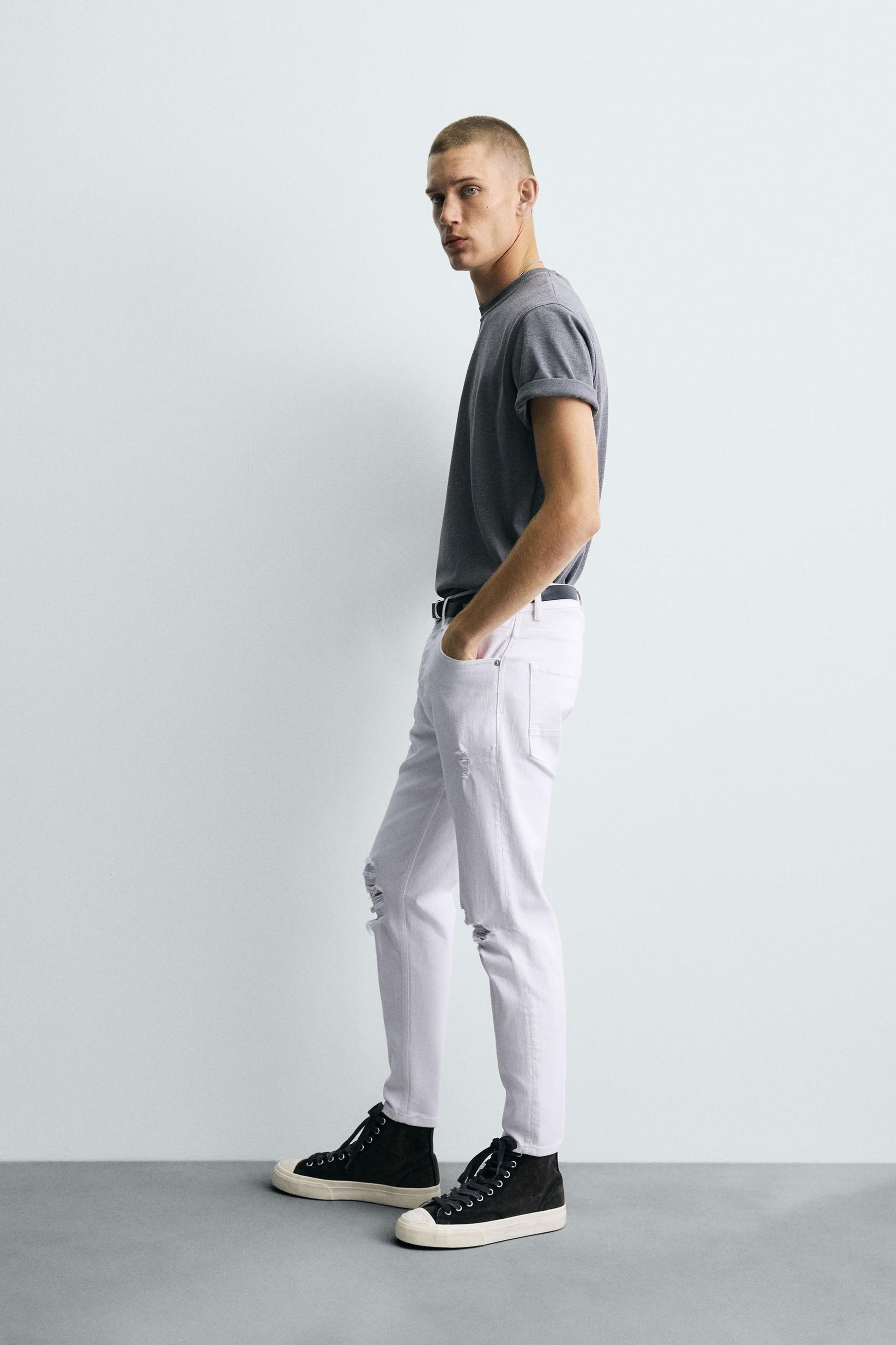 RIPPED SKINNY FIT JEANS - Image 4