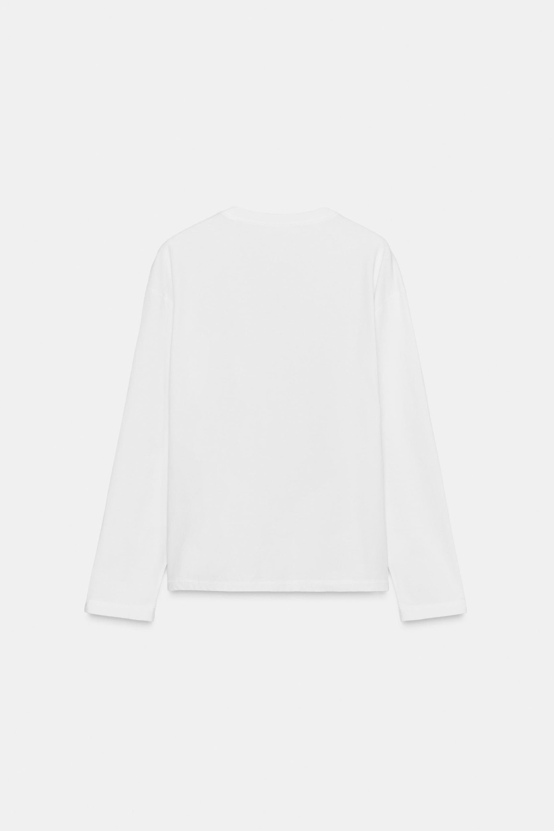 V-Ausschnitt-T-Shirt