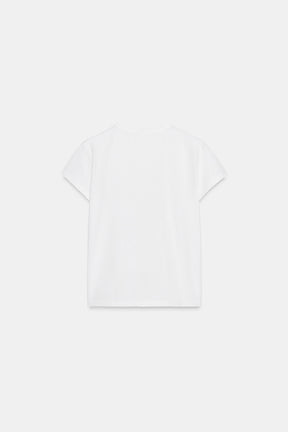 Zerrissenes T-Shirt