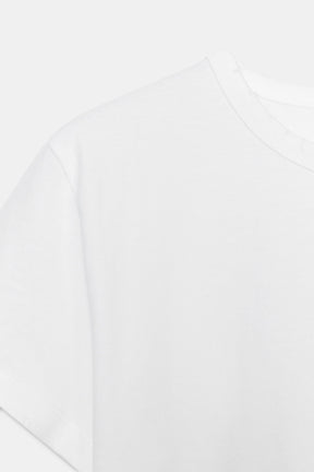 Zerrissenes T-Shirt