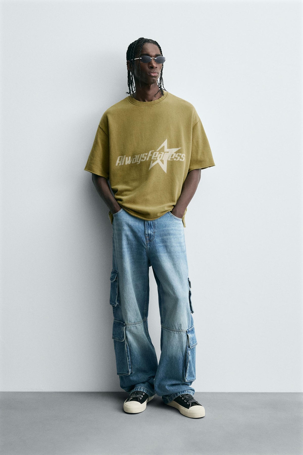 WASHED PRINTED SLOGAN SWEATSHIRT - Image 1