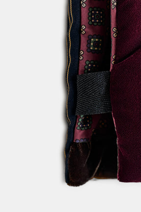 Gesteppte Samtjacke mit Kontrastmuster