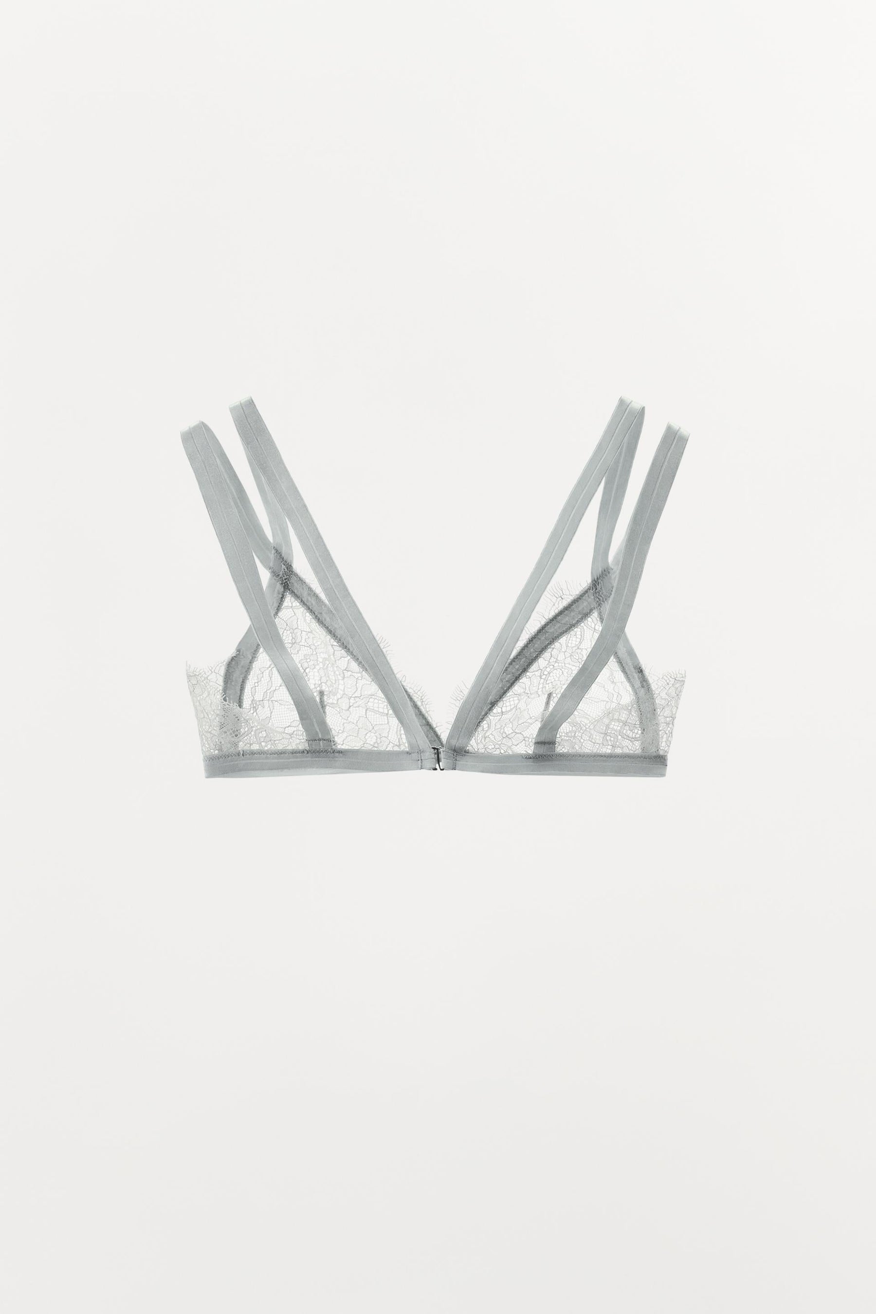 CONTRAST LACE BRALETTE