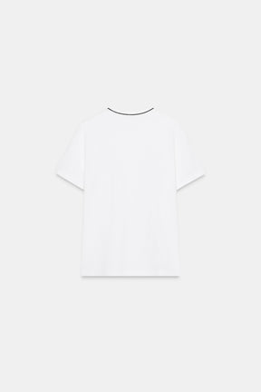 T-Shirt mit Broschen-Detail