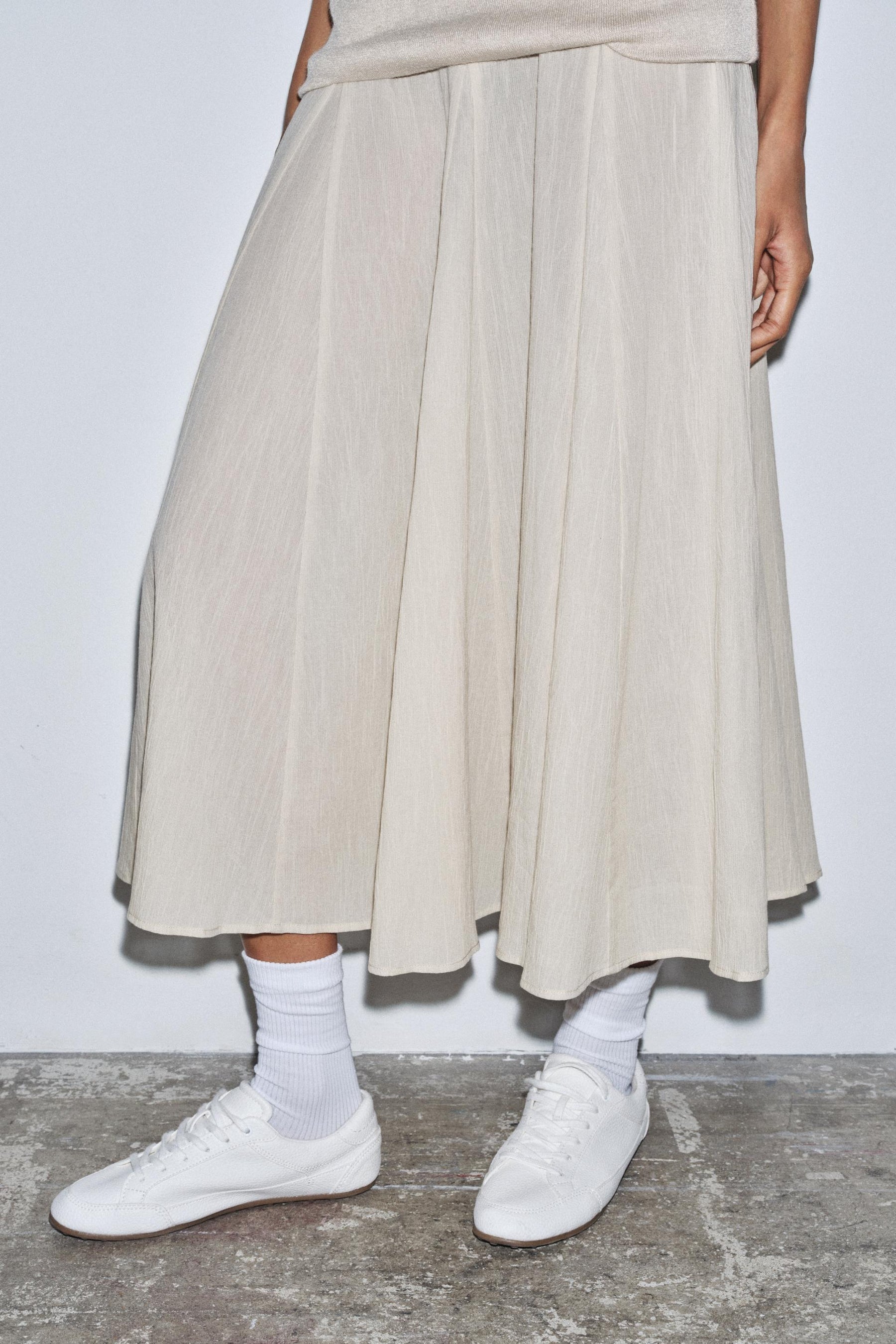 Contrast Skirt