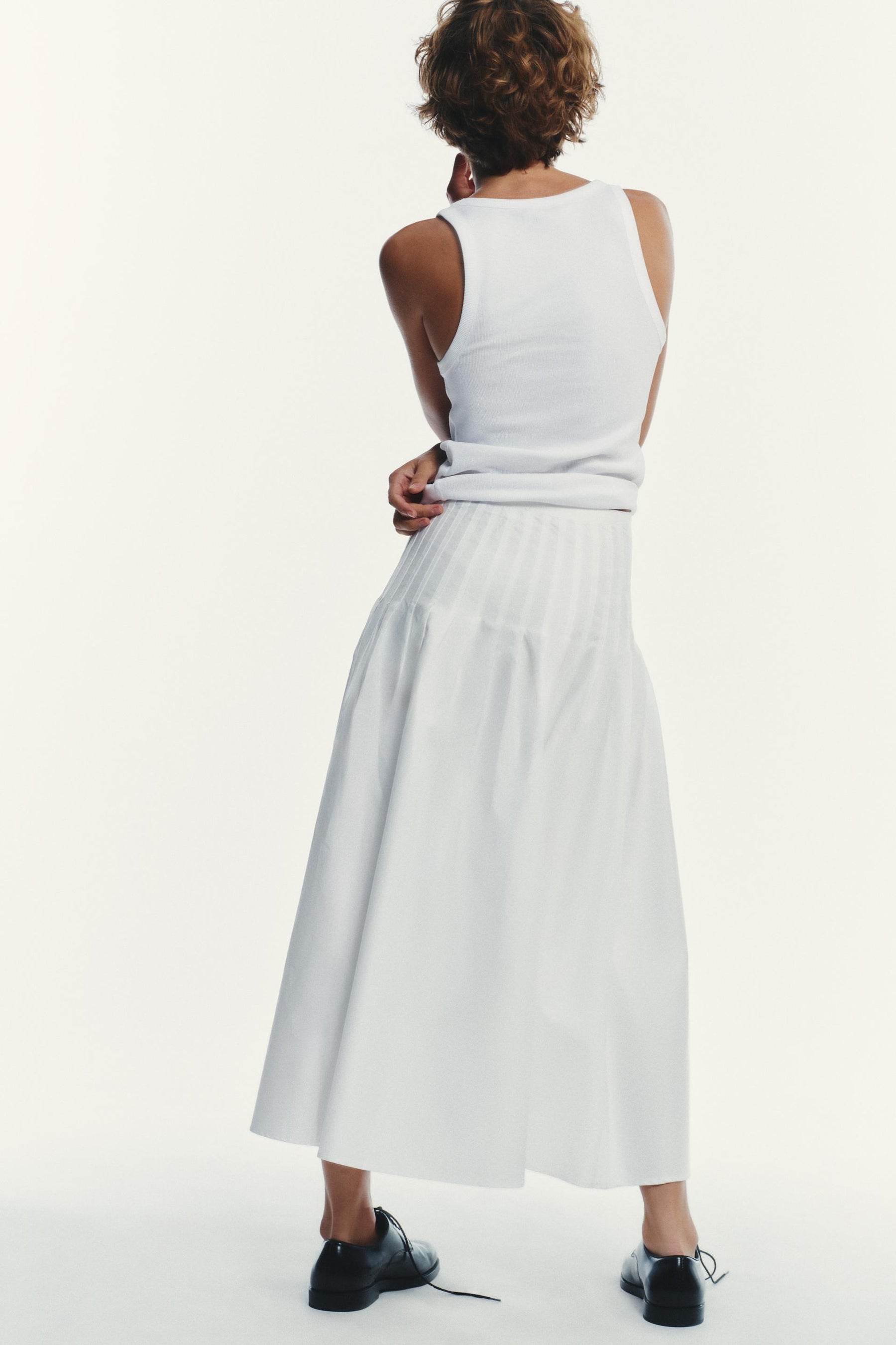 PLEATED MIDI SKIRT
