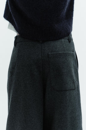 Pleated Balloon Trousers