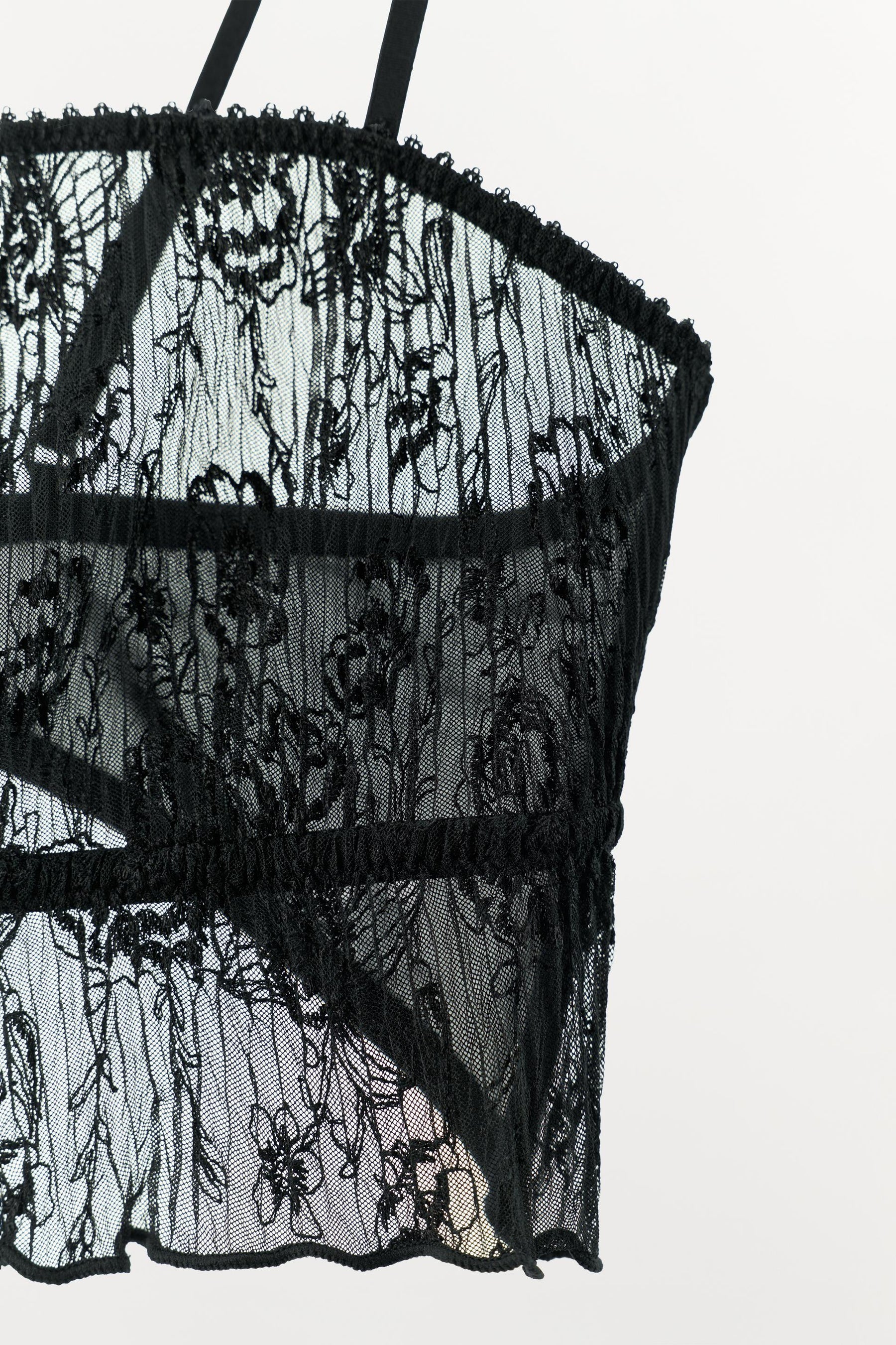 BEGEHRTES SPITZEN-BRALETTE