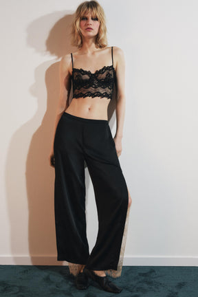 EMBROIDERED LACE UNDERWIRED BRALETTE