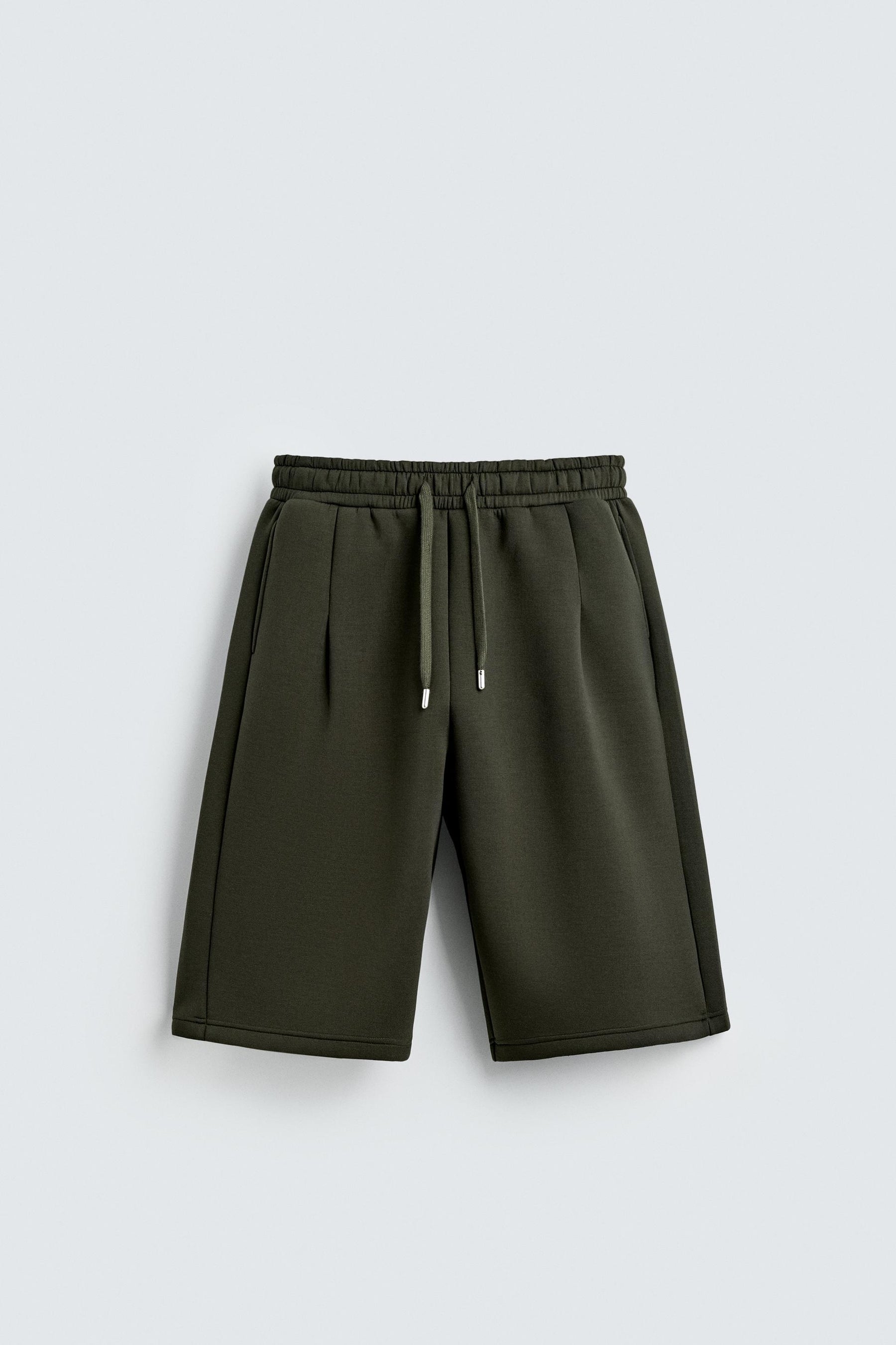 NEOPRENE-EFFECT BERMUDA SHORTS WITH DARTS - Image 5