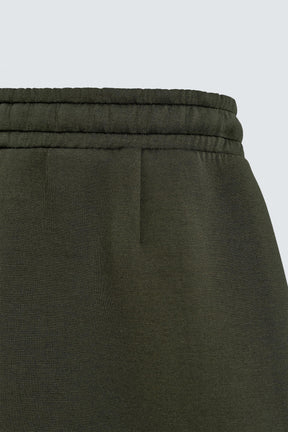 NEOPRENE-EFFECT BERMUDA SHORTS WITH DARTS - Image 8