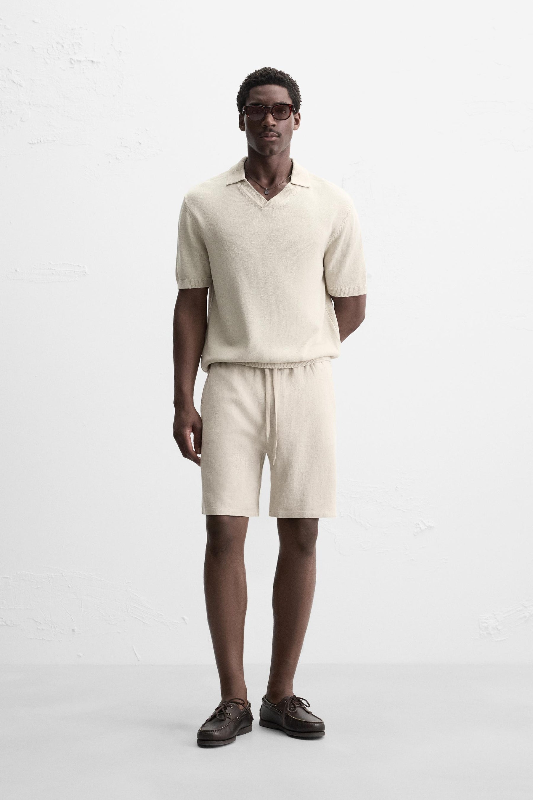 LINEN - VISCOSE BERMUDA SHORTS - Image 1