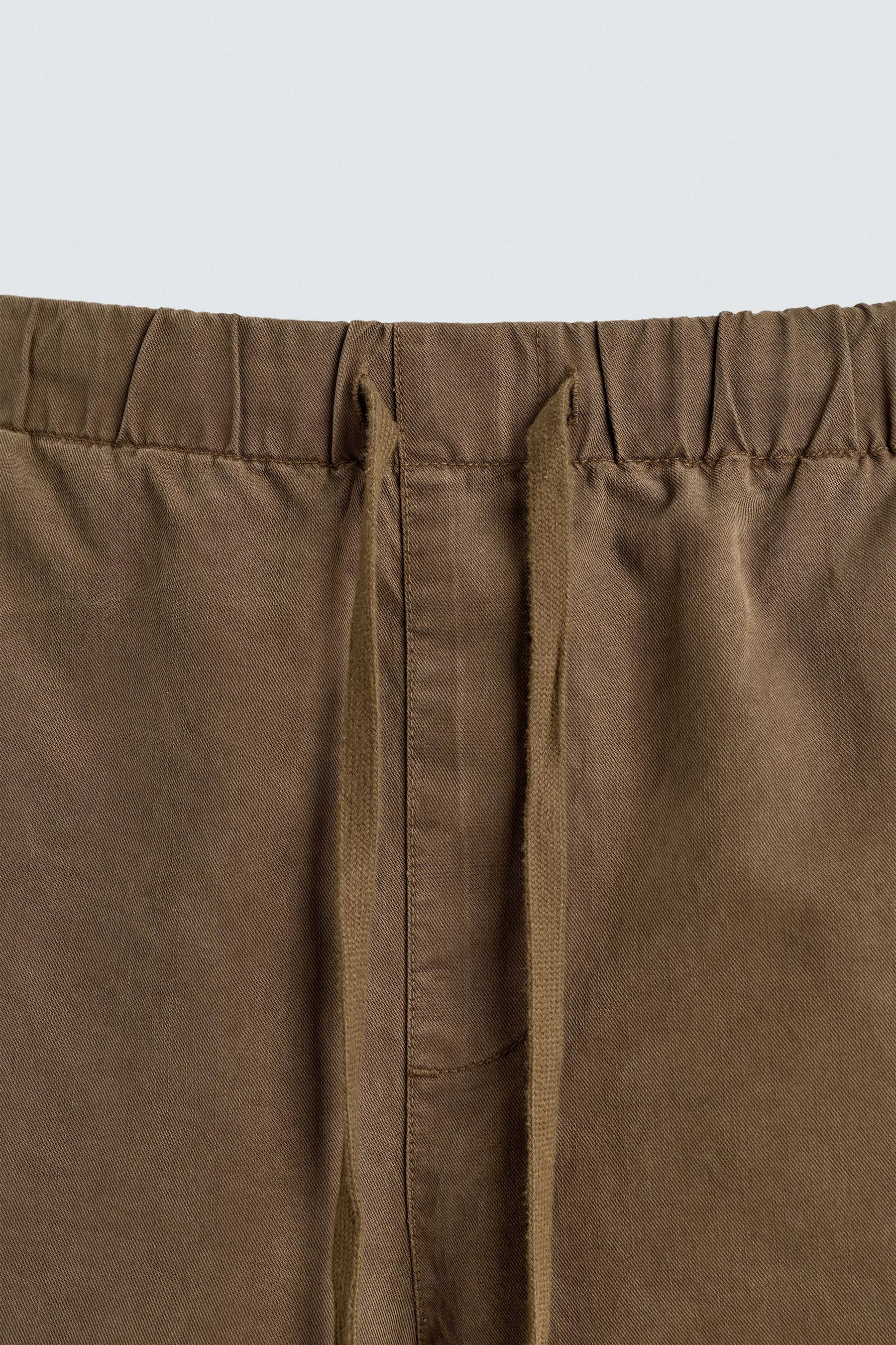 LYOCELL-COTTON RELAXED FIT BERMUDA SHORTS - Image 9