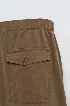 LYOCELL-COTTON RELAXED FIT BERMUDA SHORTS - Image 10