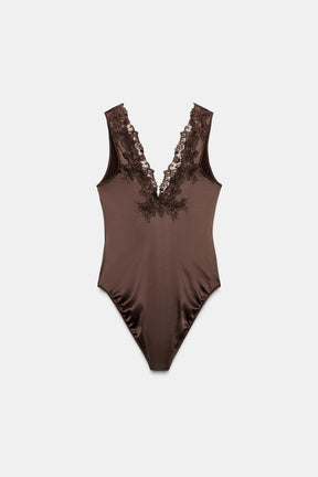 Satin-Body mit Spitze