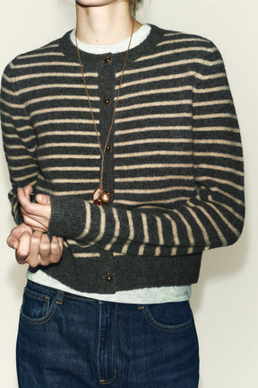 Gestreifter Strickcardigan