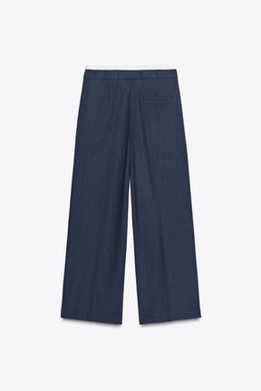 Wide-leg trousers with waistband.