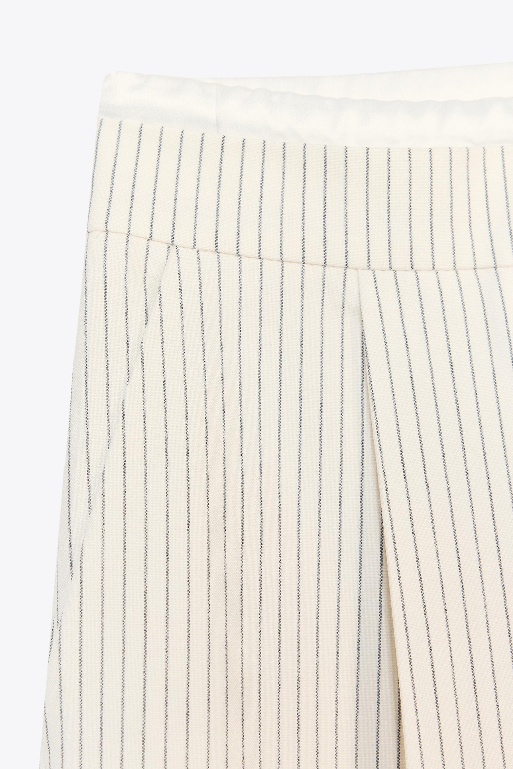 Weitbeinige Hose mit Bund