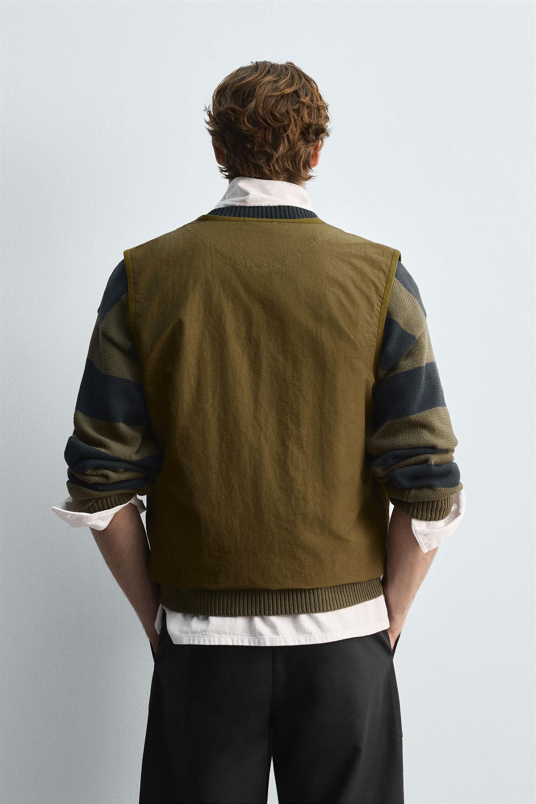 LIMITED EDITION TECHNICAL GILET - Image 3