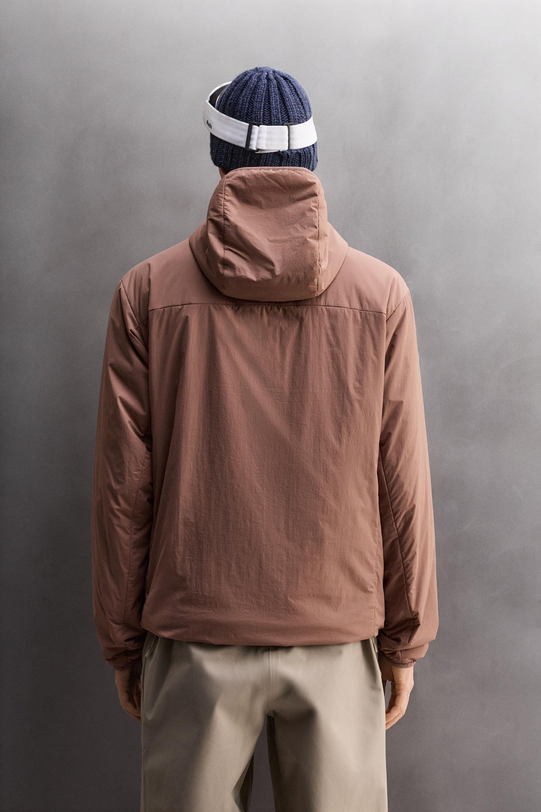 Isolierte Ski-Zwischenschicht