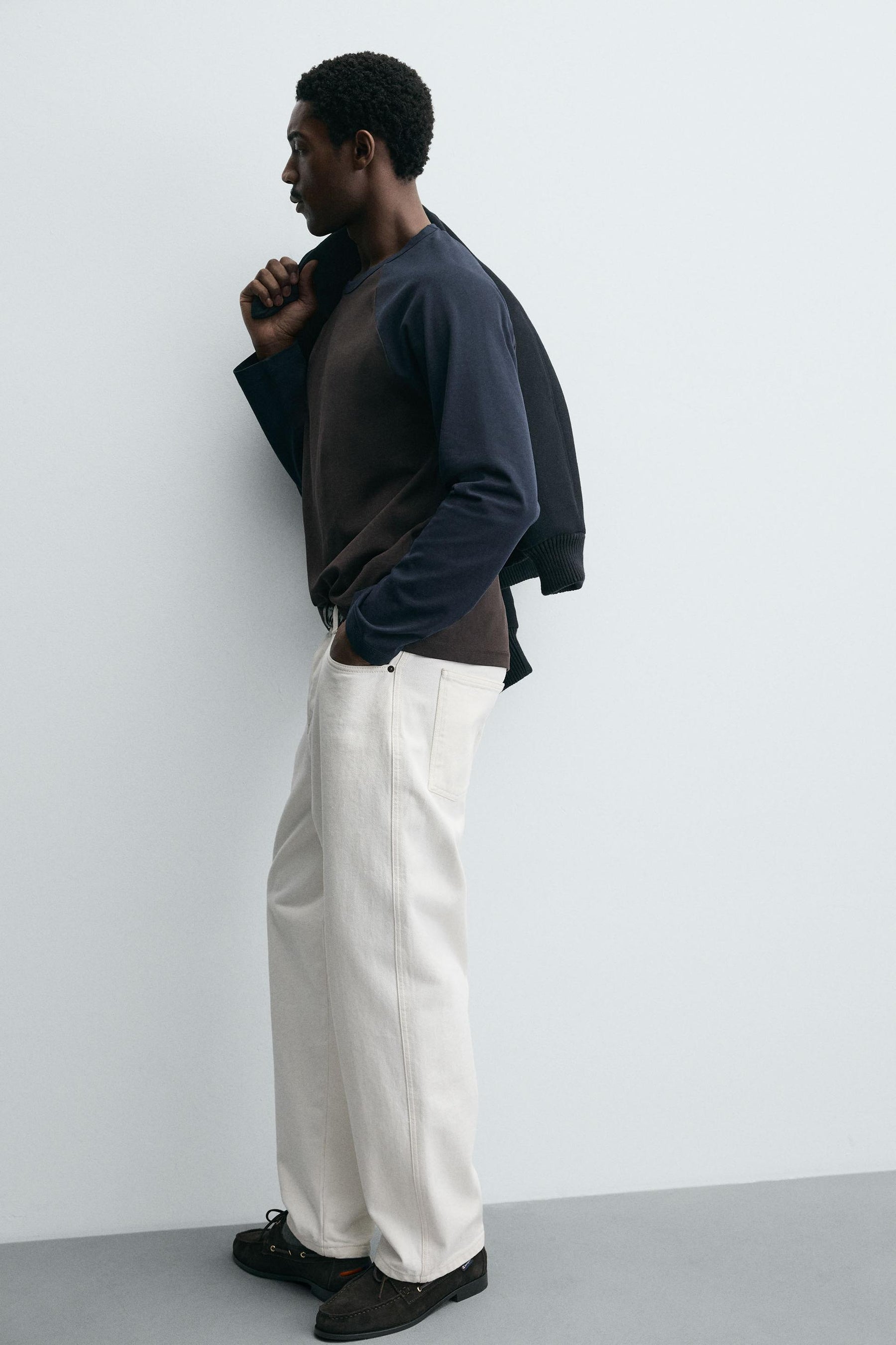 COLOUR BLOCK RAGLAN SLEEVE T-SHIRT - Image 6