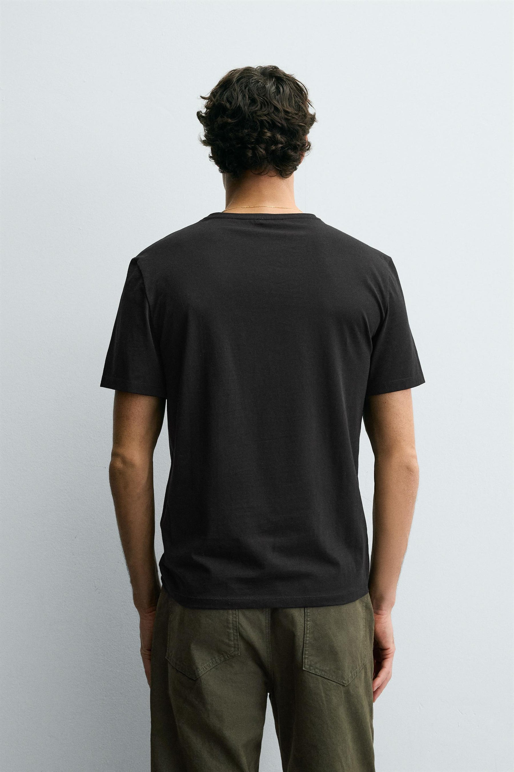 BASIC SLIM FIT T-SHIRT - Image 3