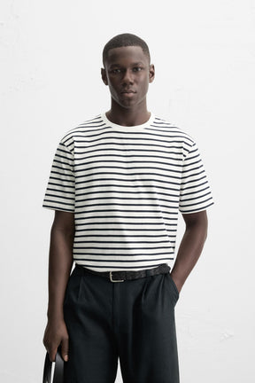 BASIC MEDIUM WEIGHT T-SHIRT - Image 2
