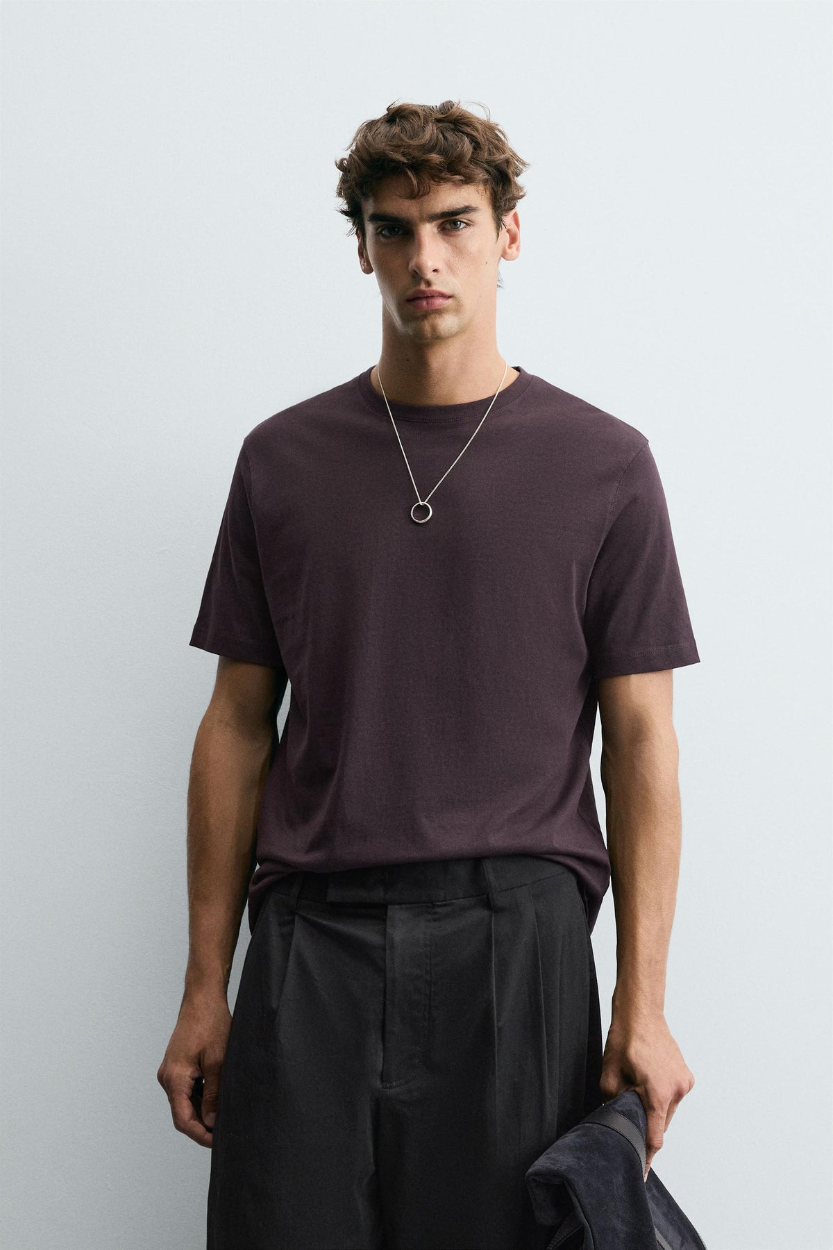 BASIC MEDIUM WEIGHT T-SHIRT - Image 2