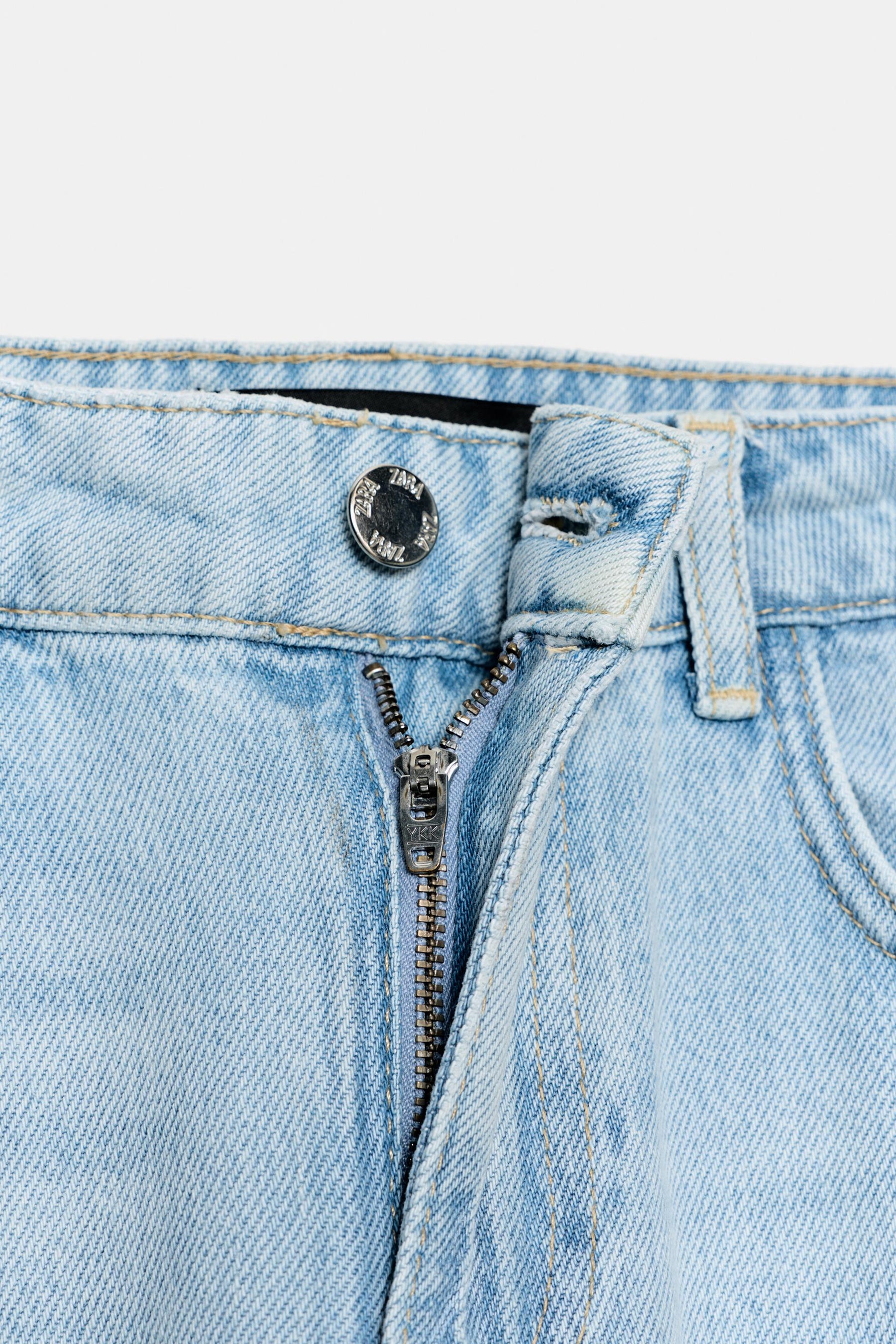 Wide-leg high-waist jeans
