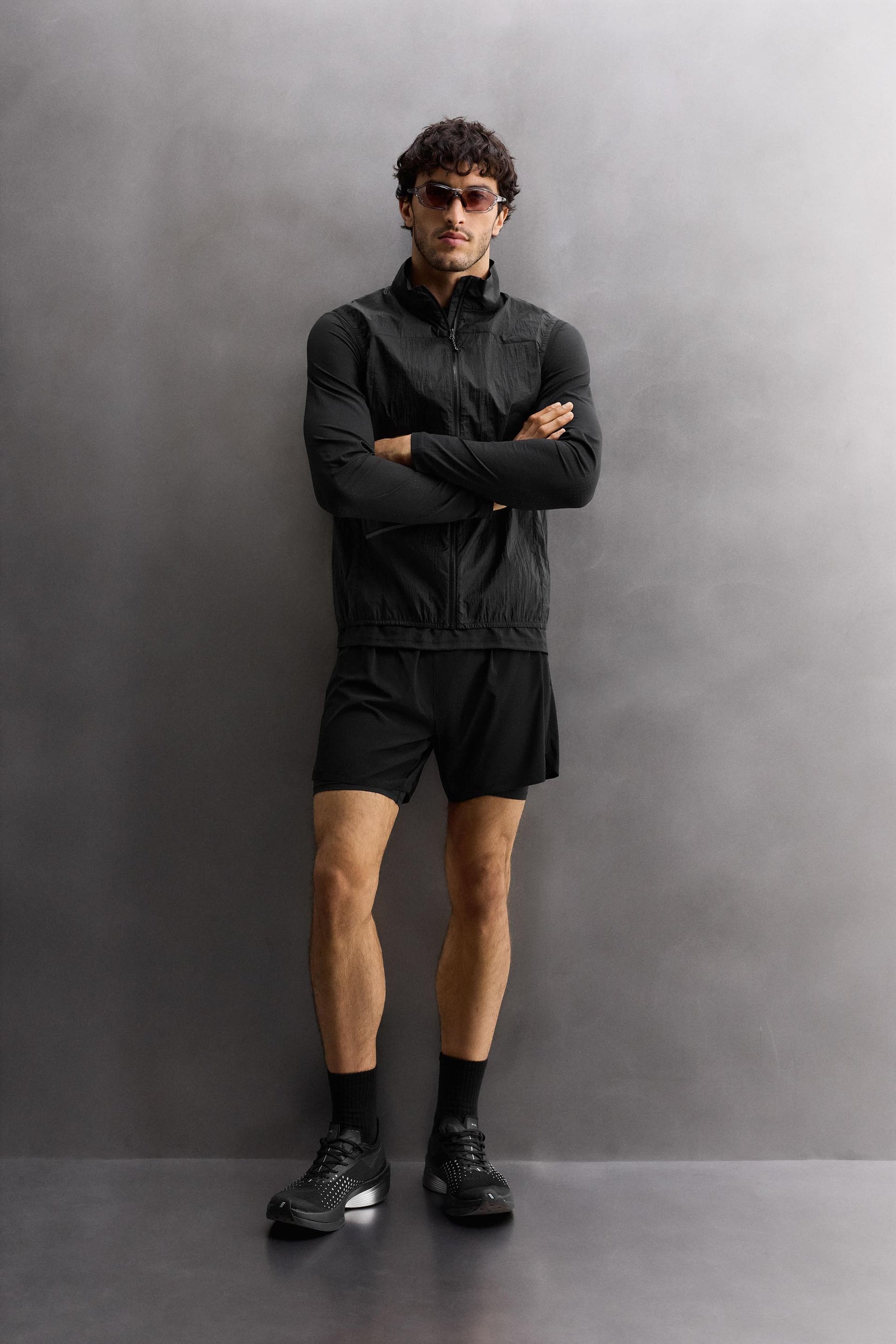 2-IN-1 TRAINING SHORTS - Image 1