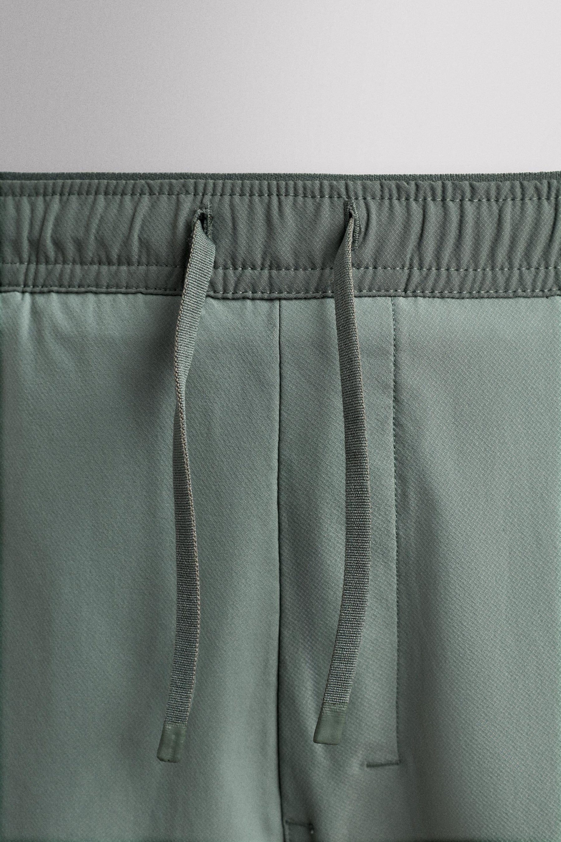 2-IN-1 TRAINING SHORTS - Image 8