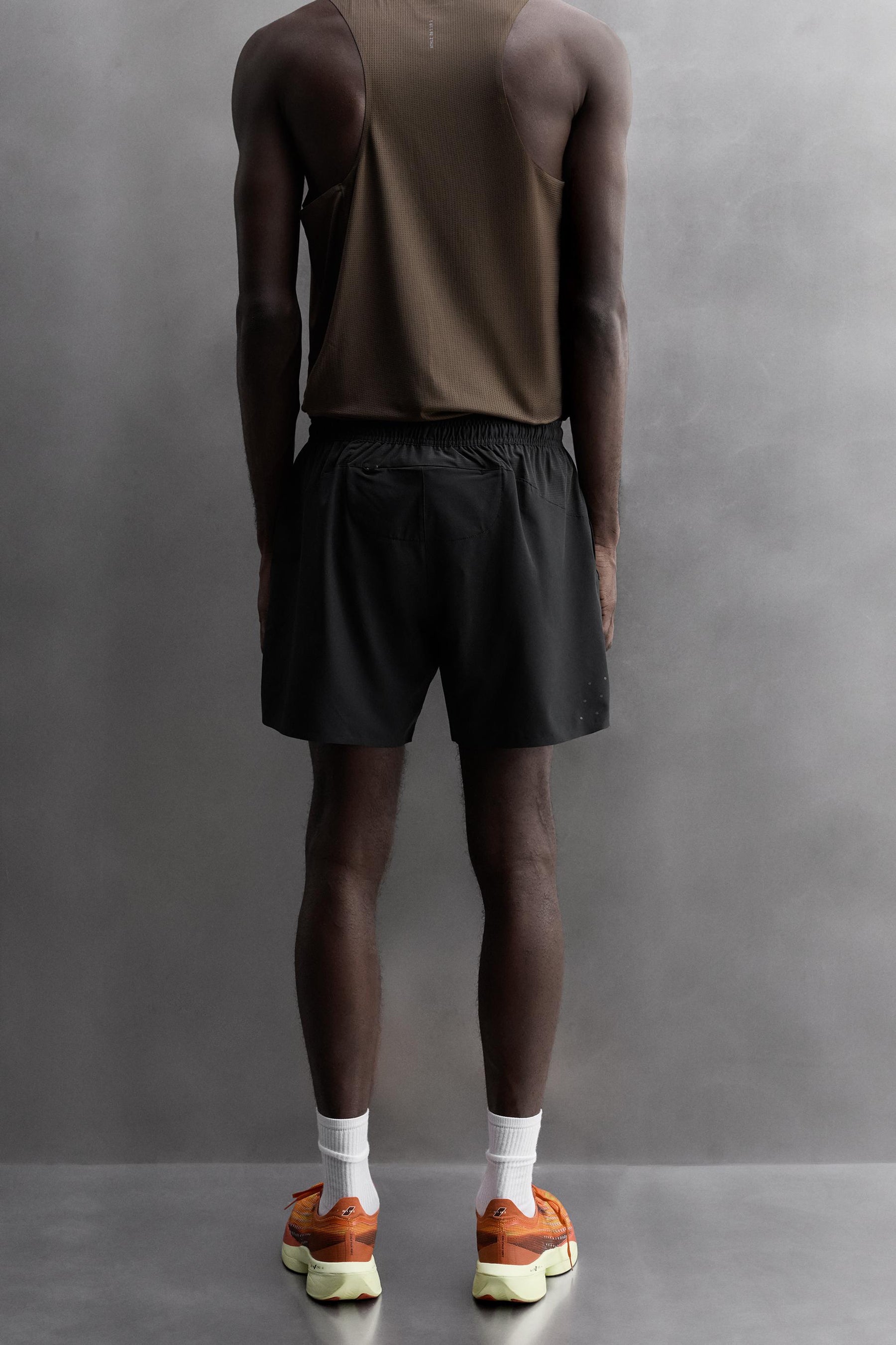 BASIC TRAINING SHORTS - Image 3