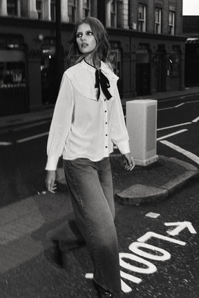 Ruffled Contrast Bow Blouse