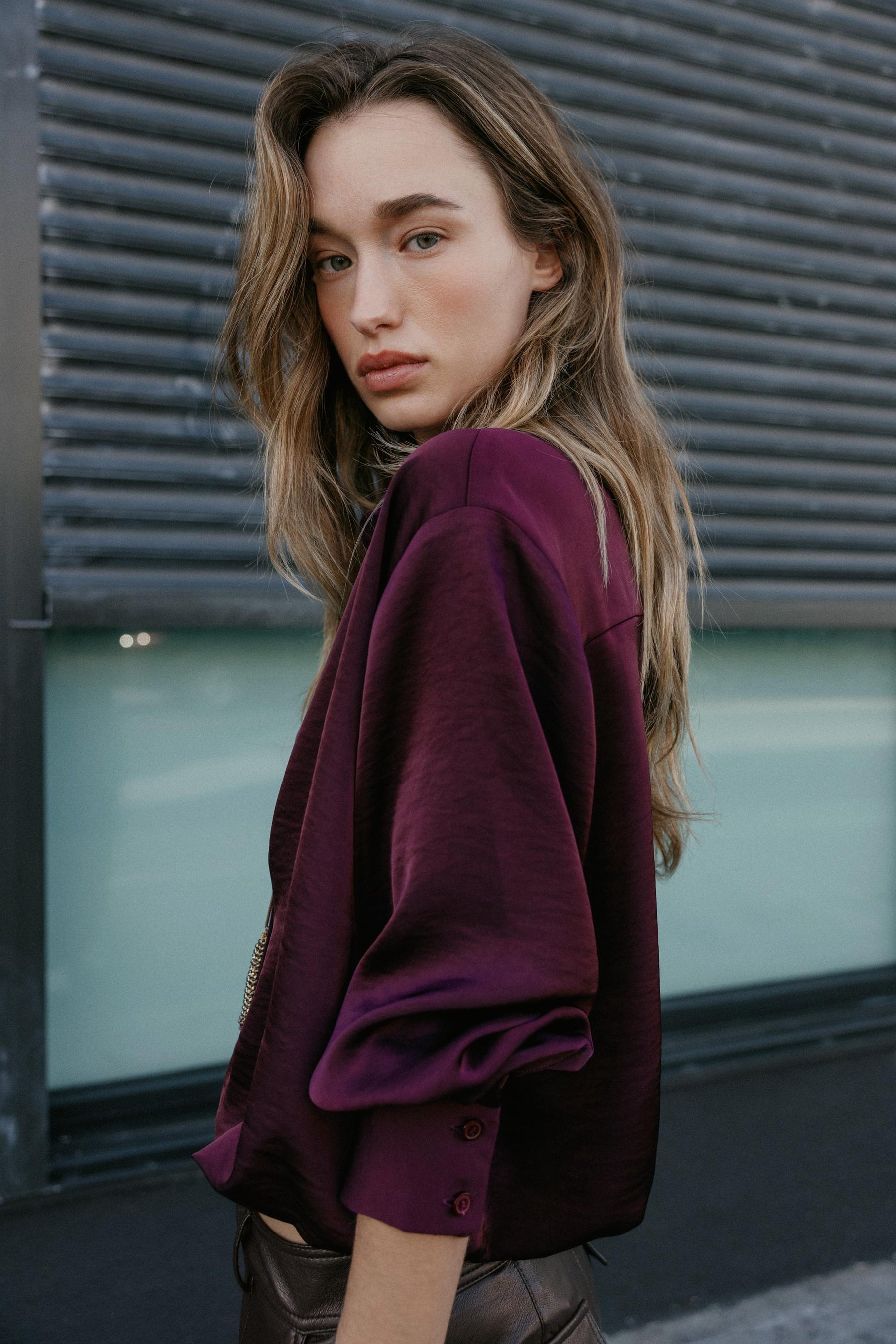 SATIN BALLOON SHIRT