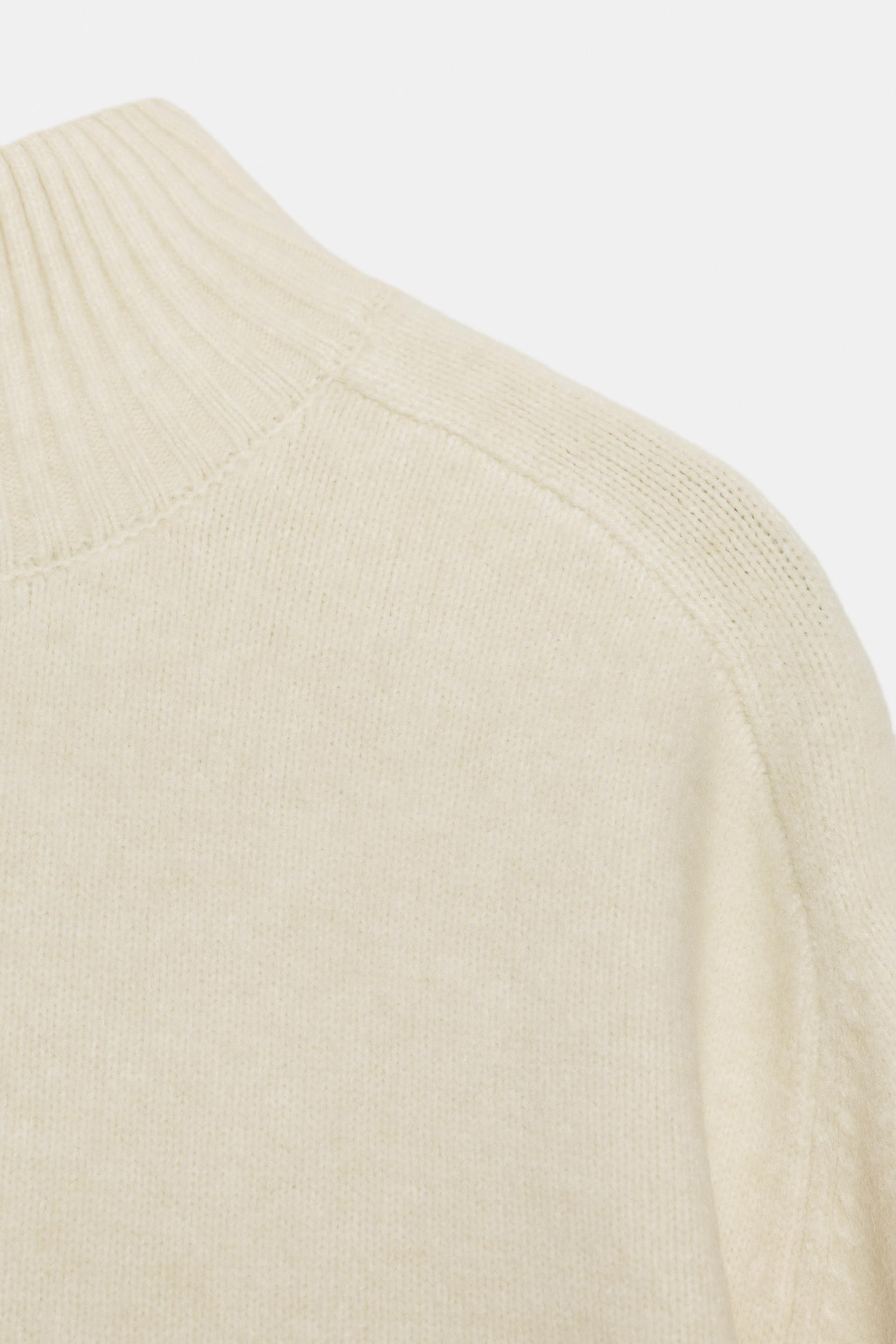 KNIT HIGH NECK JUMPER