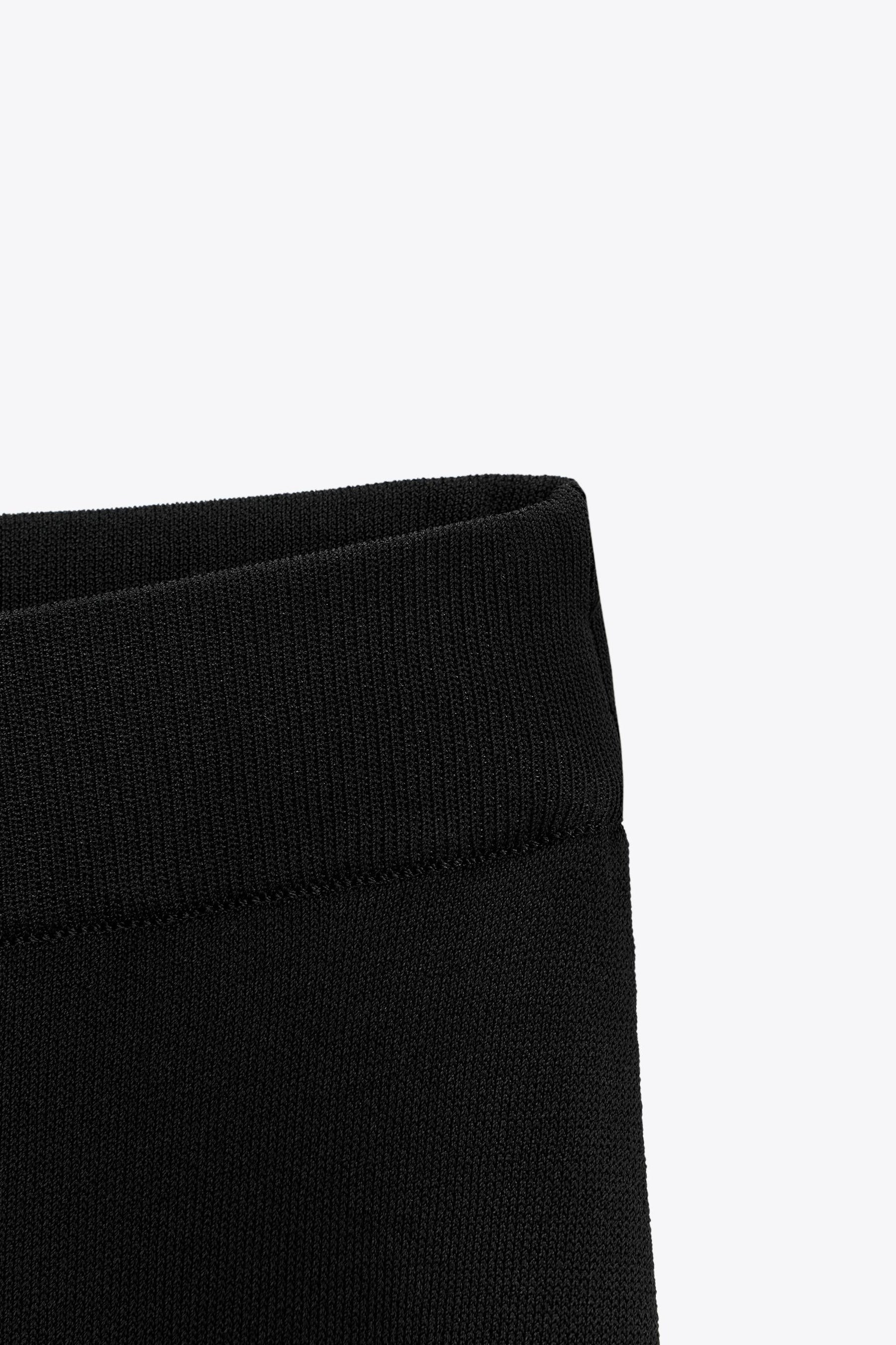 Plain Knit Skirt