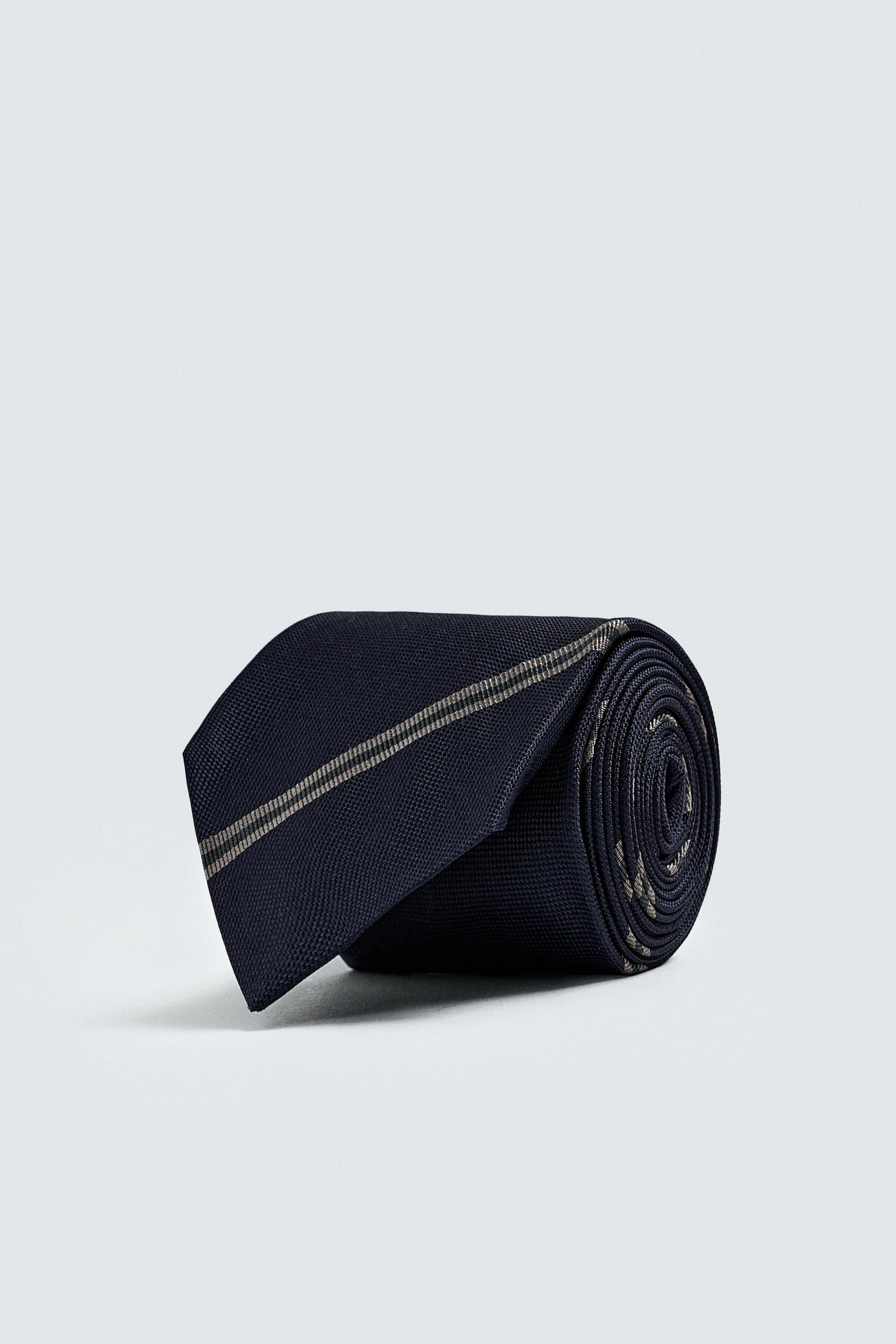 100% SILK STRIPED TIE - Image 2