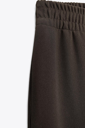 Wide-leg trousers