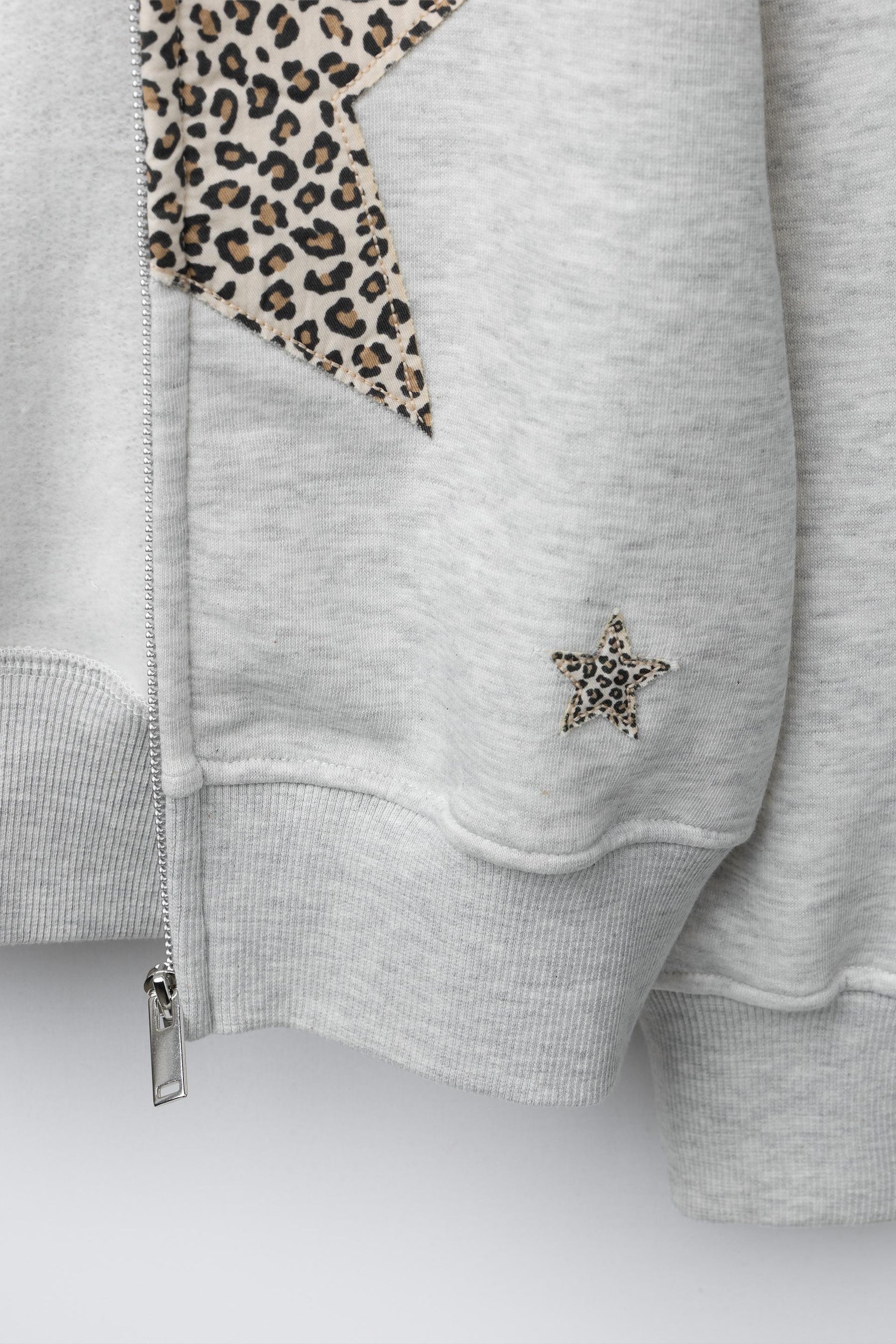 ANIMAL PRINT STAR ZIP-UP HOODIE - Image 4