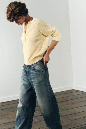 Mid-Waist Baggy Jeans