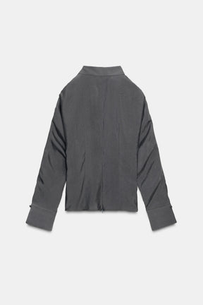 Shoulder-opening bow blouse