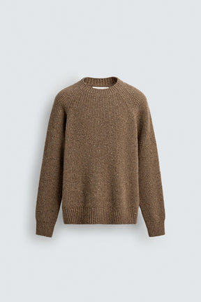 Strickpullover mit Knöpfen