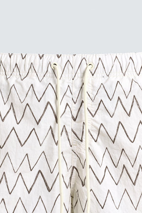 GEOMETRIC PRINT MID-LENGTH SWIMMING TRUNKS - Image 3