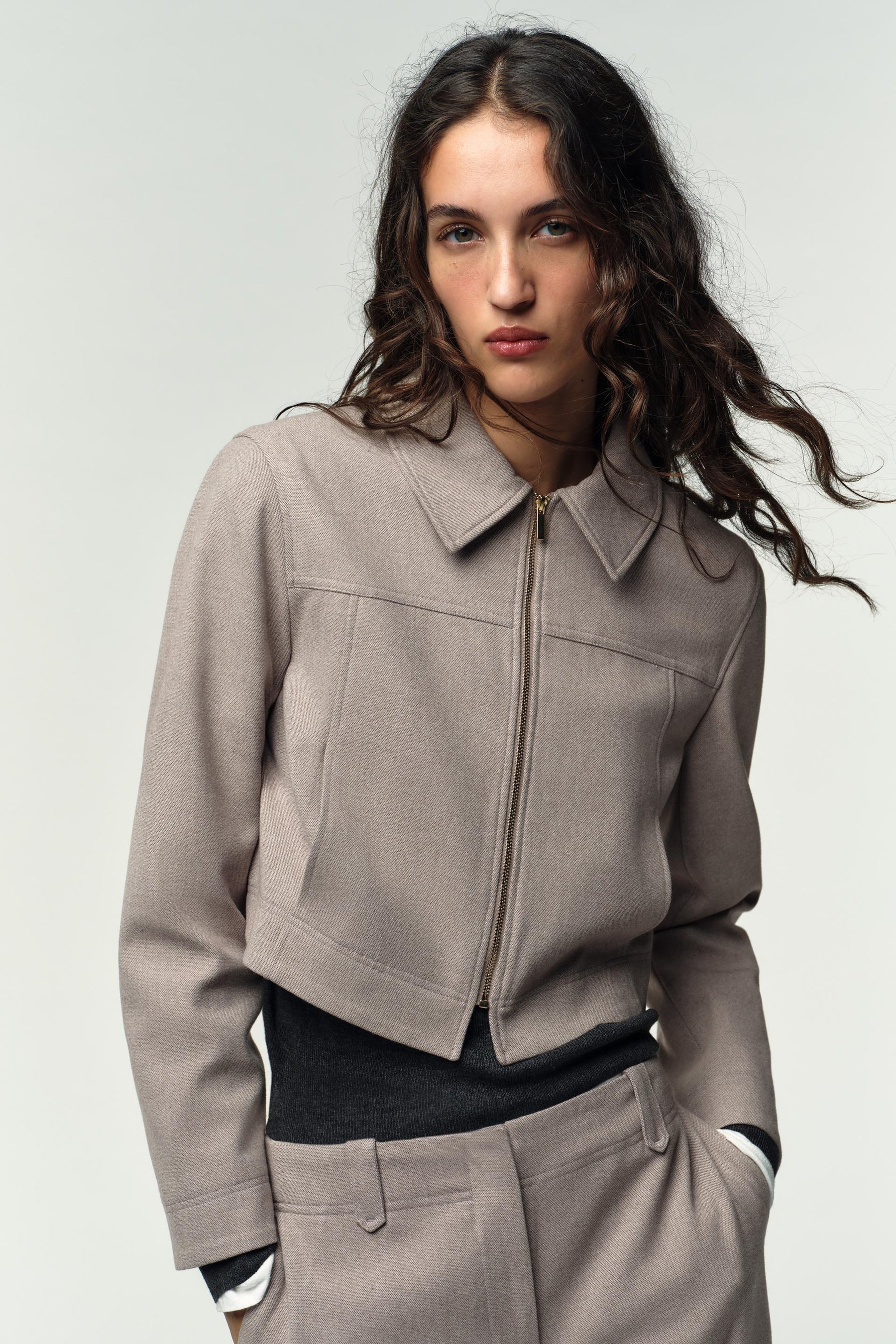 Zip-up Short Jacket